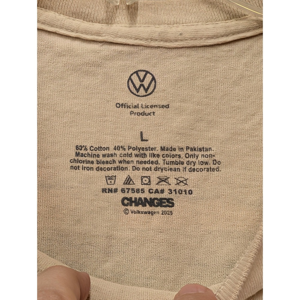 Volkswagen Mens Golden Retriever Dog VW Bus Graphic T-Shirt Tan Large - Picture 7 of 7